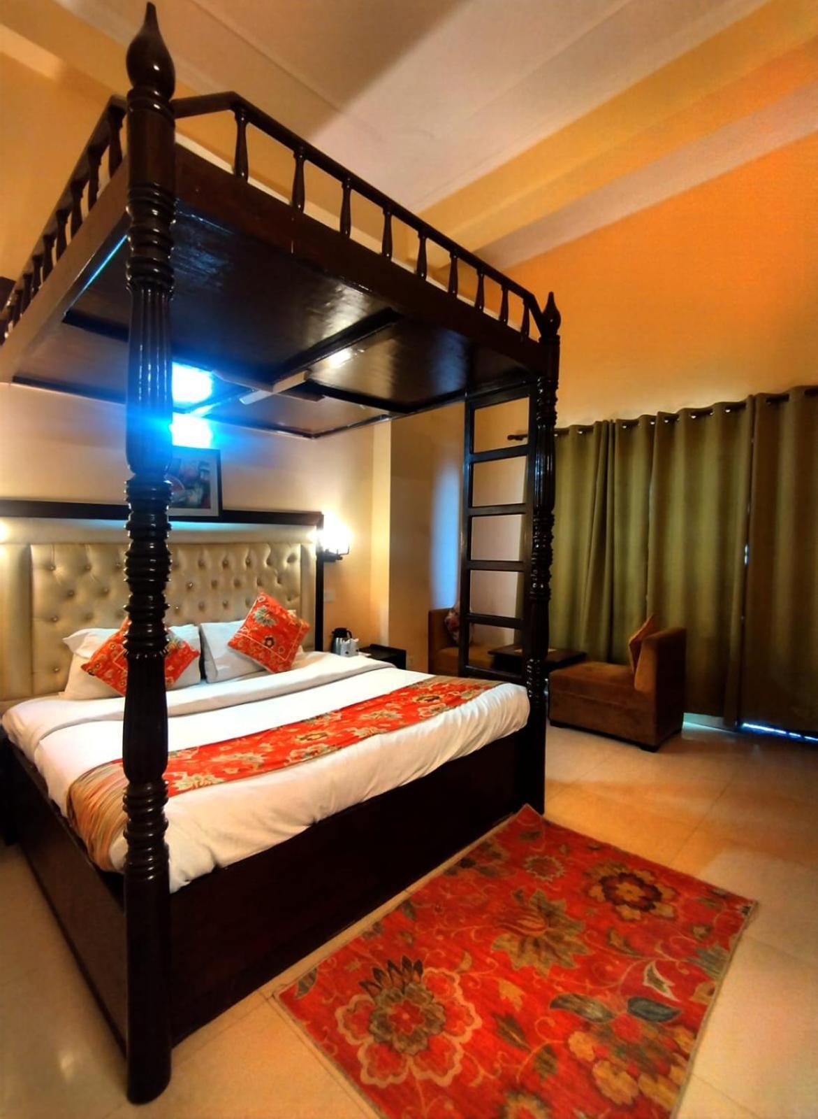 Hotel Aachman Regency With Rooftop Terrace Shimla Extérieur photo